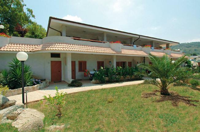 Residenza Marinella Aparthotel Zambrone Εξωτερικό φωτογραφία