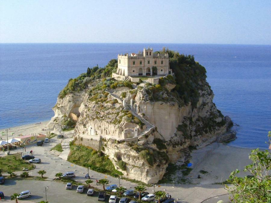 Residenza Marinella Aparthotel Zambrone Εξωτερικό φωτογραφία